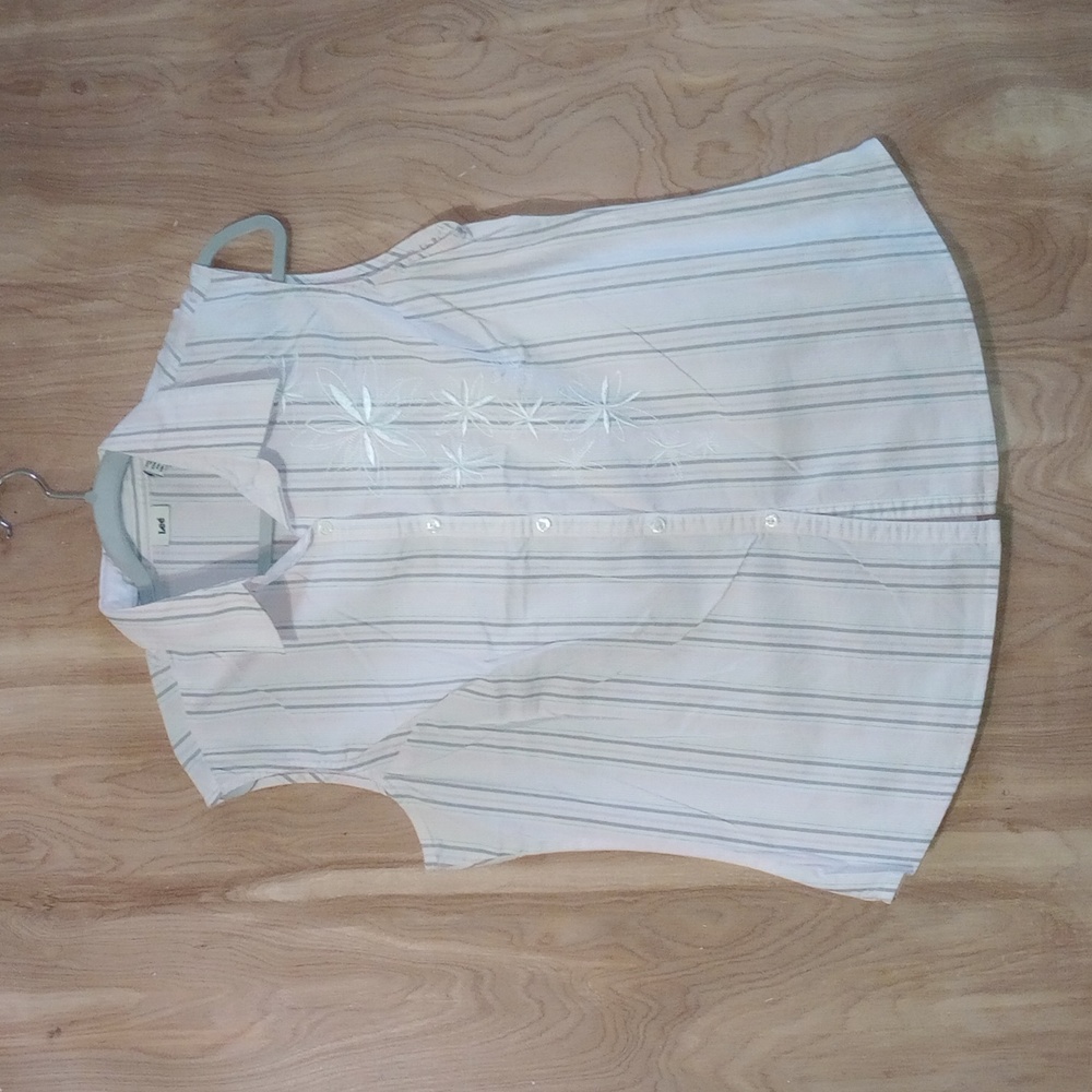 Women's button down shirt